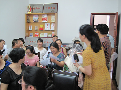 見賢思齊，敬業(yè)奉獻(xiàn)—我所舉辦首期道德講堂